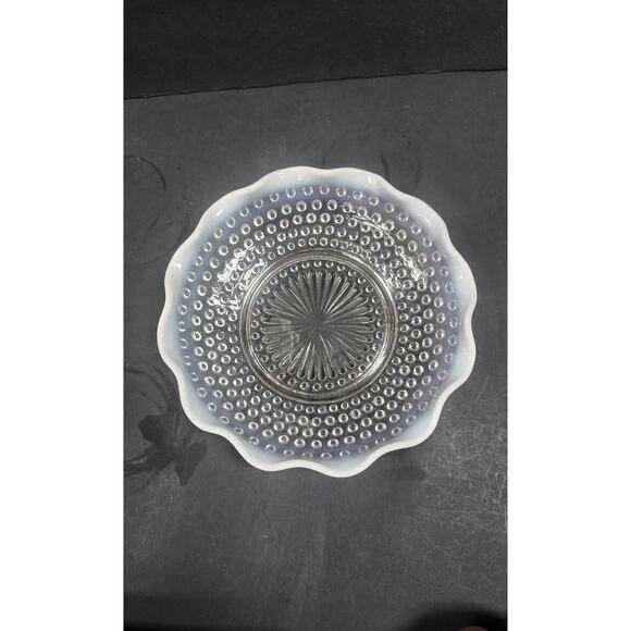 Vintage Moonstone Hobnail Opalescent Glass Ruffled Edge Bowl Dish Clear White - Picture 5 of 6
